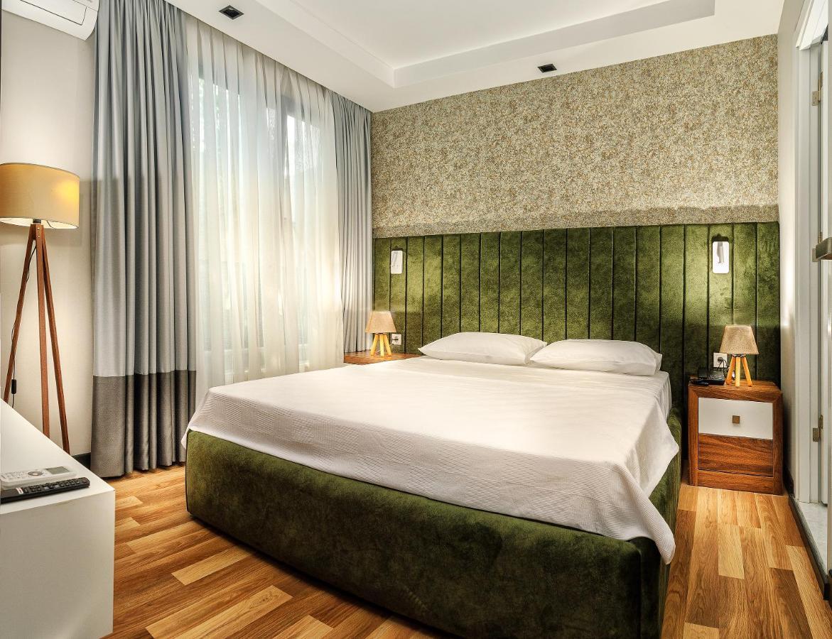 La Mia Suites Истанбул Екстериор снимка
