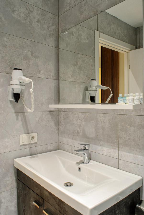 La Mia Suites Истанбул Екстериор снимка