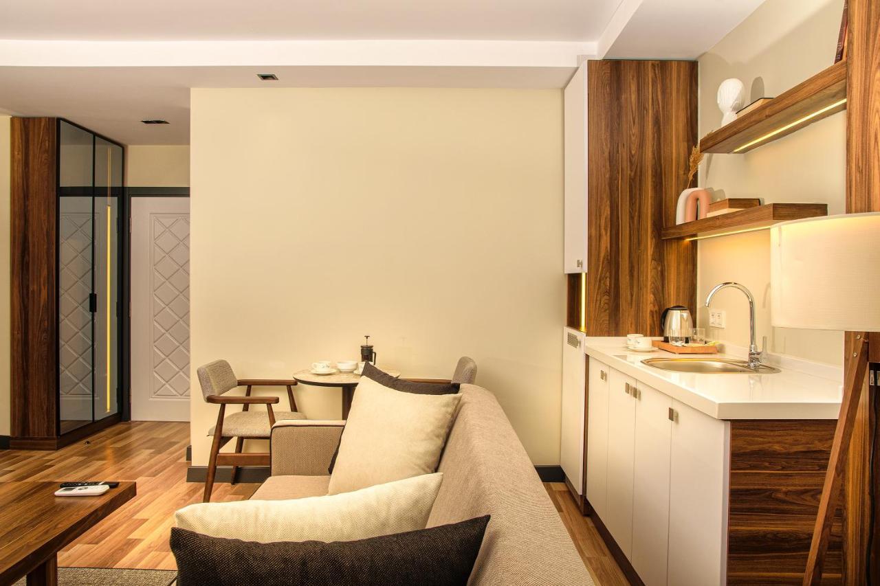 La Mia Suites Истанбул Екстериор снимка