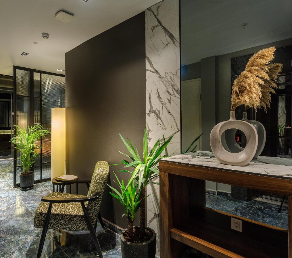 La Mia Suites Истанбул Екстериор снимка