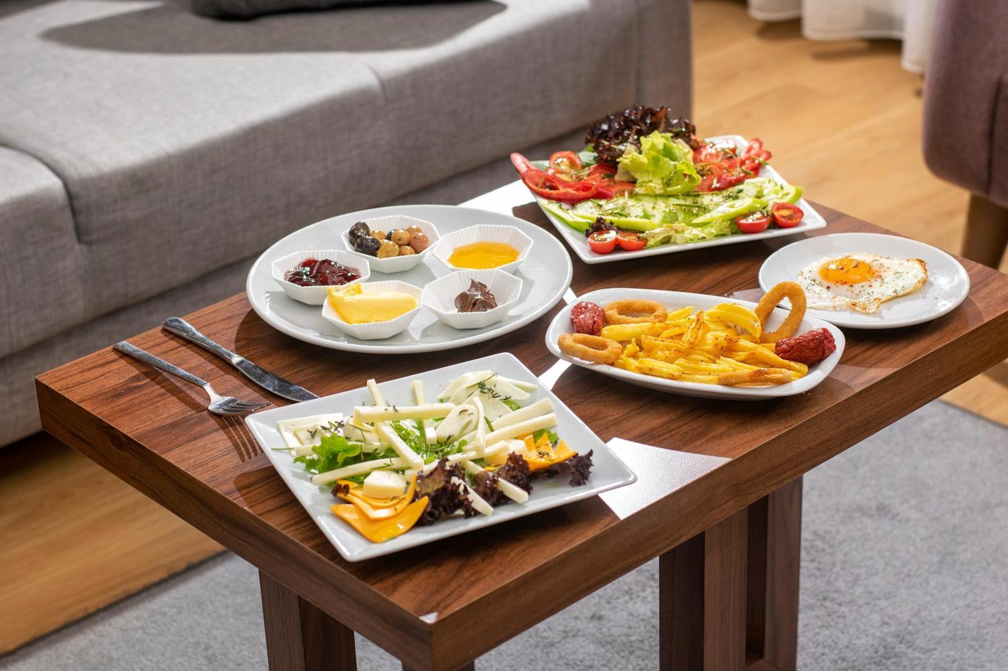 La Mia Suites Истанбул Екстериор снимка